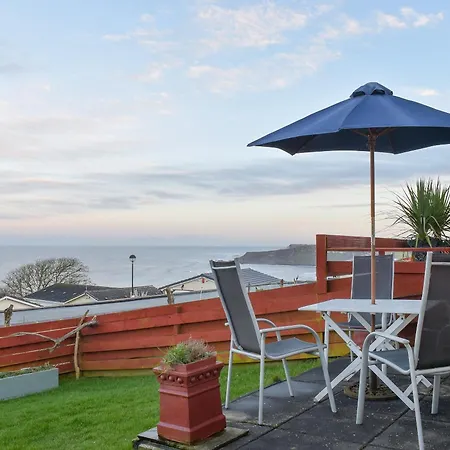 Sea Views No, 38 * Cayton