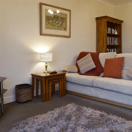Sea Views No 38 Cayton
