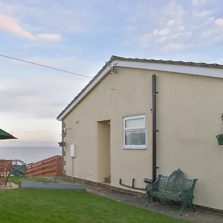 Sea Views No 38 * Cayton