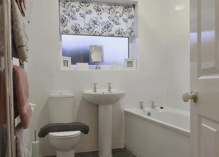 Sea Views No 38 Cayton