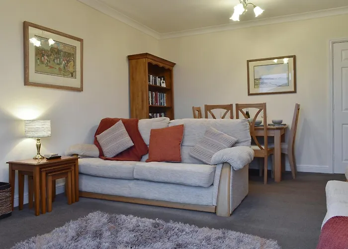 Sea Views No 38 * Cayton