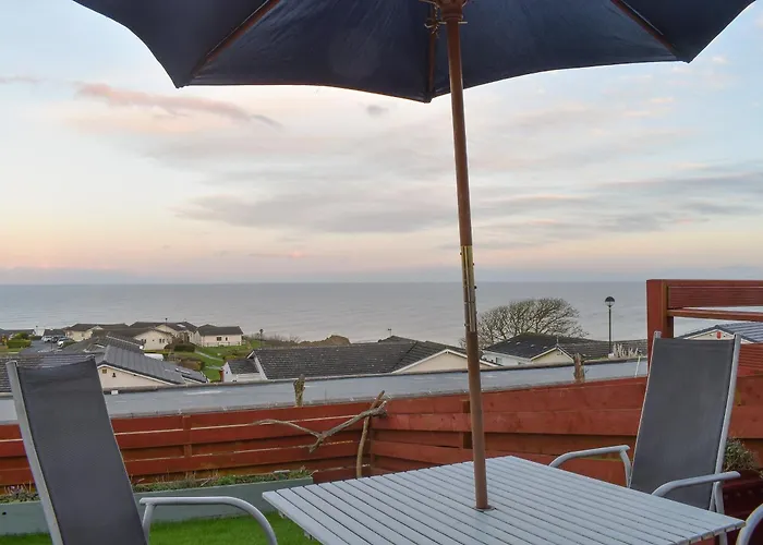 Sea Views No 38 * Cayton